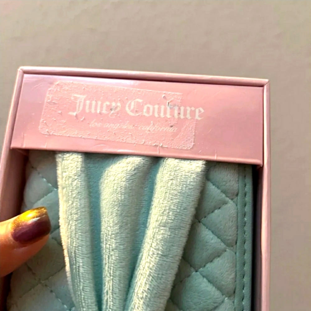 New In Box Large Juicy Couture Turquoise Zip Around Quilted Wallet With Tied Bow - Picture 2 of 9